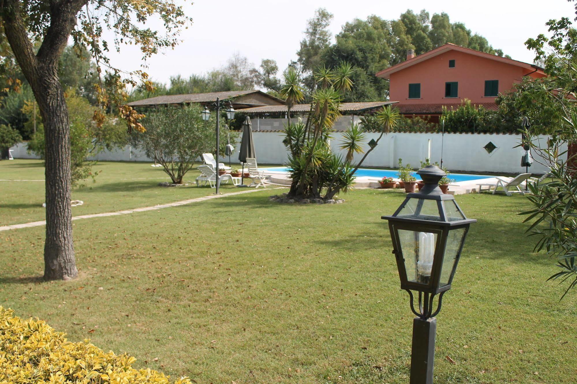 Relais La Mimosa Hotel Pontinia Exterior photo